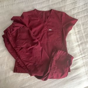 Figs scrub set - burgundy M/L